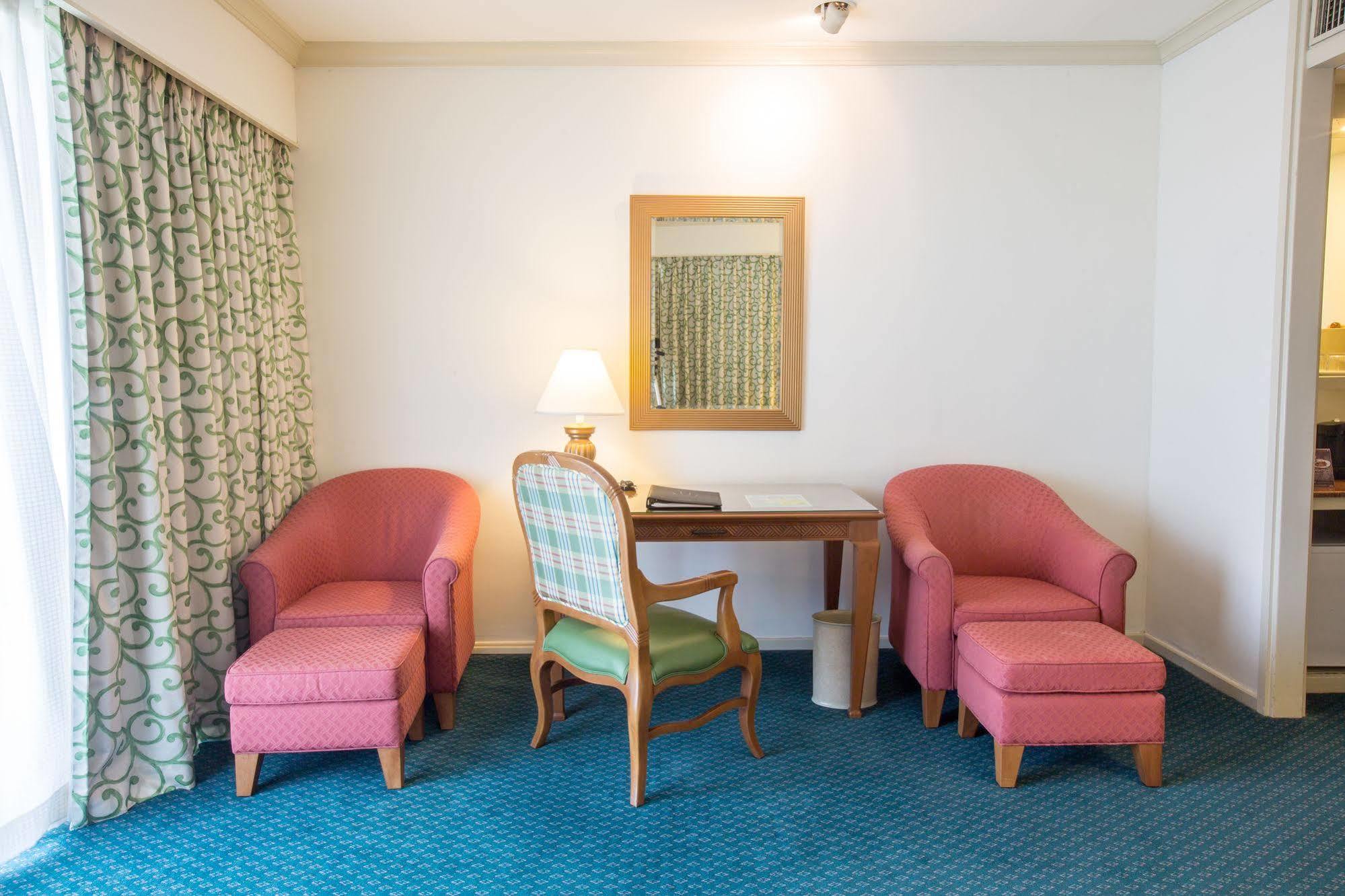 Pacific Star Resort & Spa Тамунинг Екстериор снимка