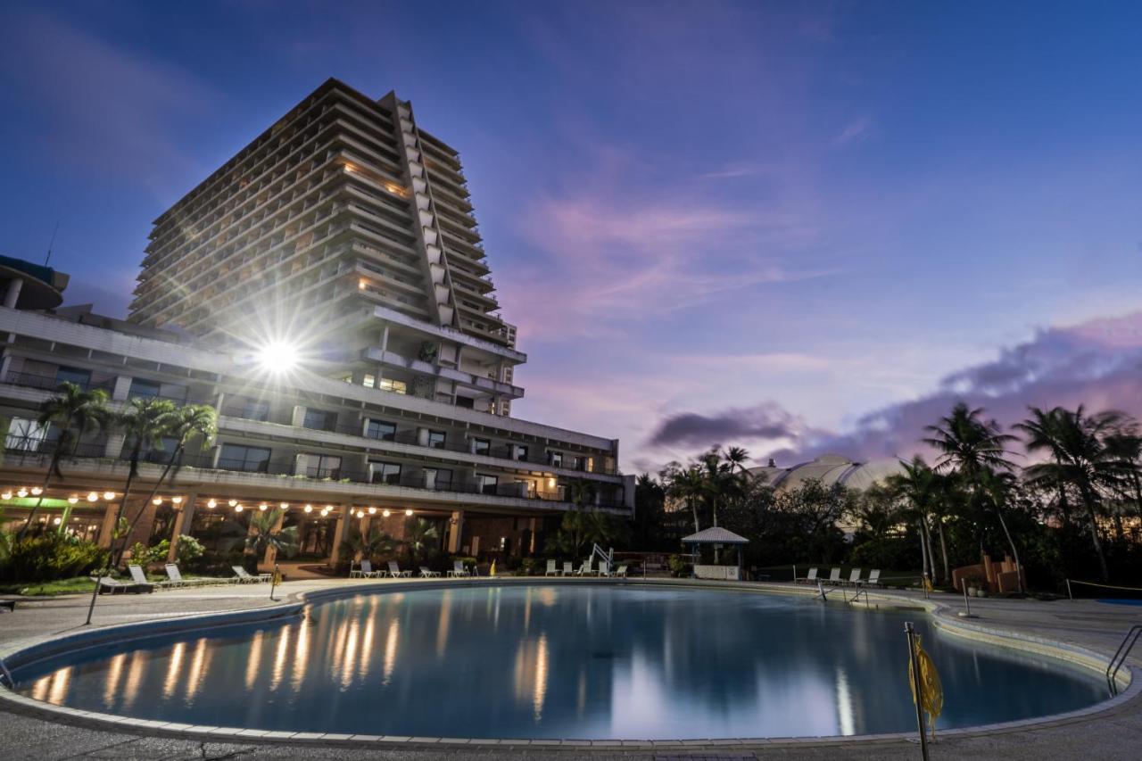 Pacific Star Resort & Spa Тамунинг Екстериор снимка