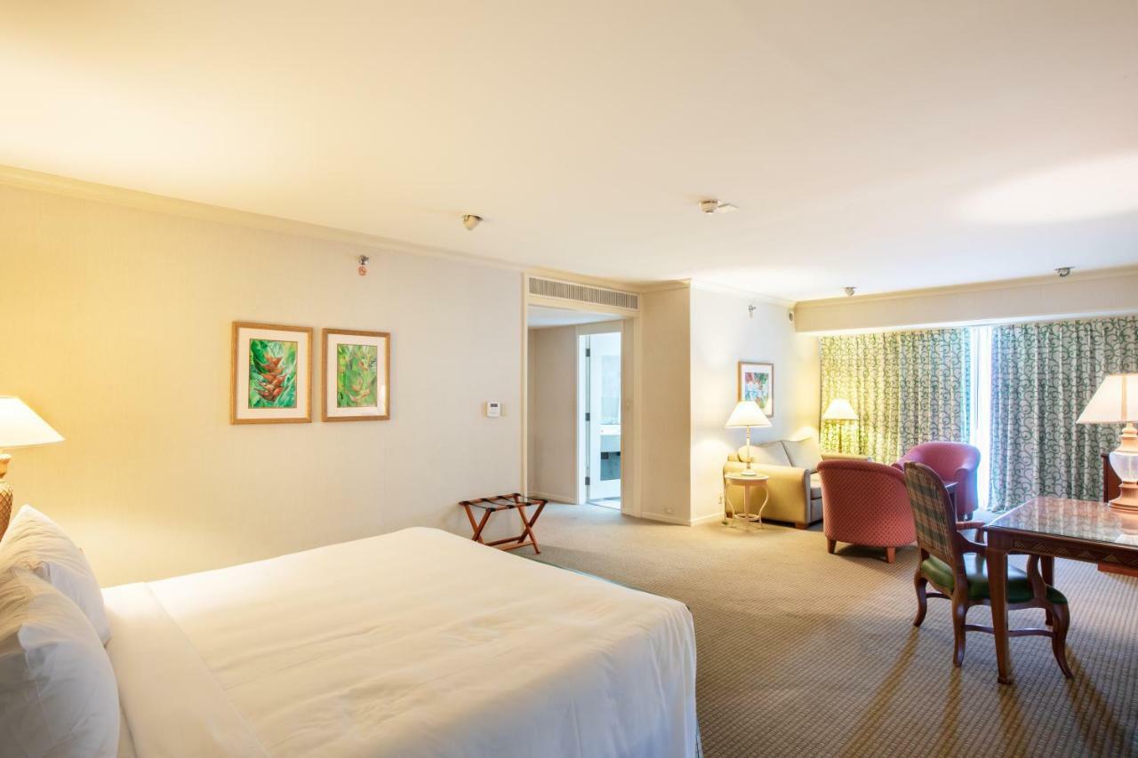 Pacific Star Resort & Spa Тамунинг Екстериор снимка